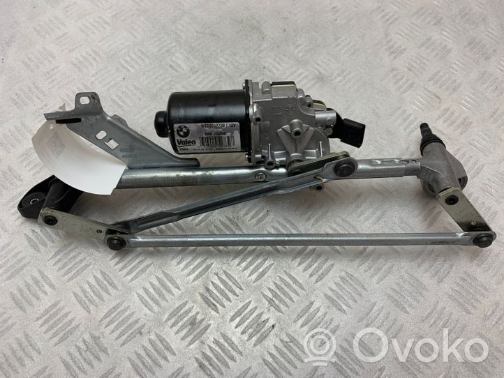 BMW 2 F46 Tringlerie et moteur d'essuie-glace avant 7301046