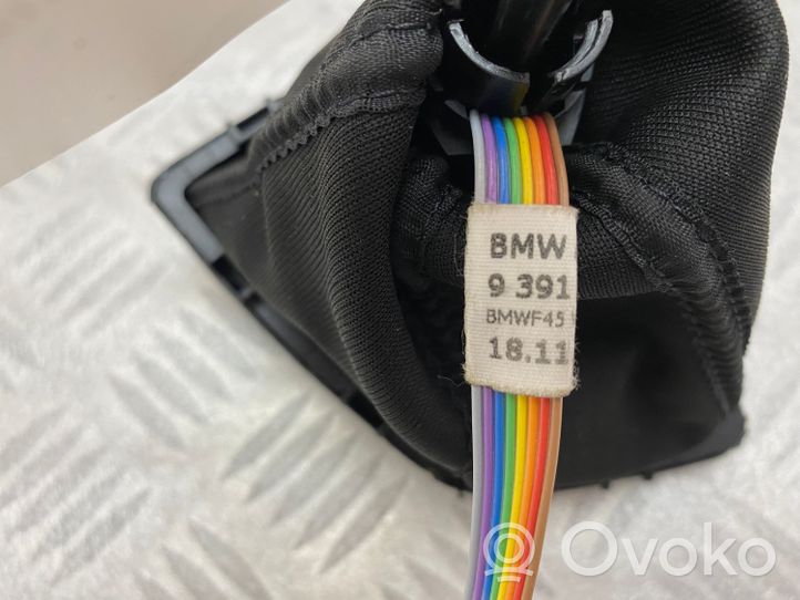 BMW 2 F46 Perilla/embellecedor de cuero de la palanca de cambios 9391196