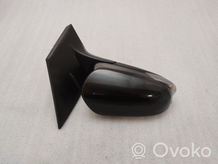 Toyota Auris E180 Front door electric wing mirror 026983