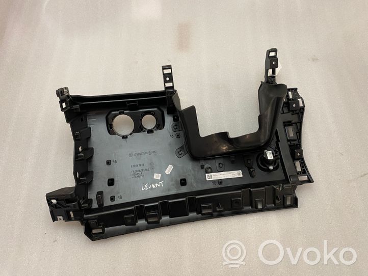 Maserati Levante Panelės apdailos skydas (apatinis) 670047404