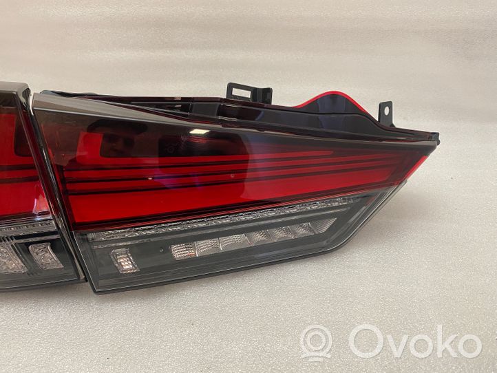 Lexus RX 450H Rear/tail lights set 