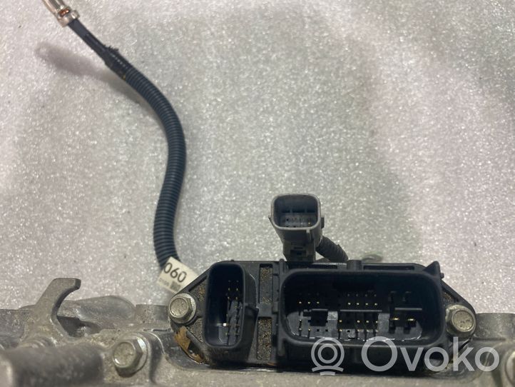 Toyota RAV 4 (XA40) Convertisseur / inversion de tension inverseur G92A042030