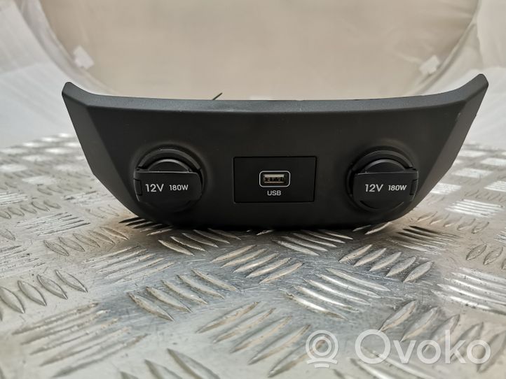 Hyundai Ioniq Connecteur/prise USB 84621G7900