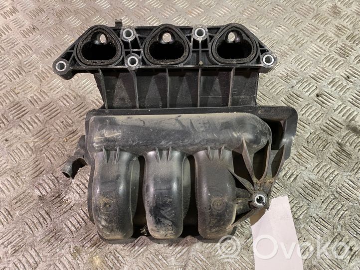 Volkswagen Polo IV 9N3 Intake manifold 03E129711D