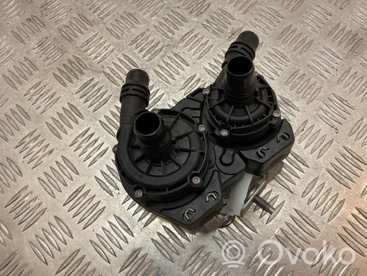 Peugeot 3008 II Pompe à eau de liquide de refroidissement 9818812580