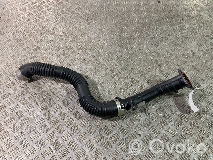 Mercedes-Benz GLA W156 Serbatoio a carbone attivo per il recupero vapori carburante A2465200001