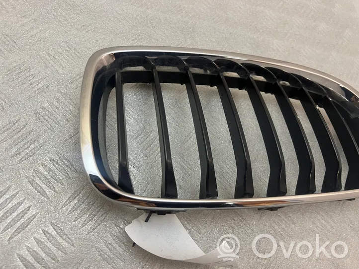 BMW 4 F36 Gran coupe Front bumper upper radiator grill 7294814