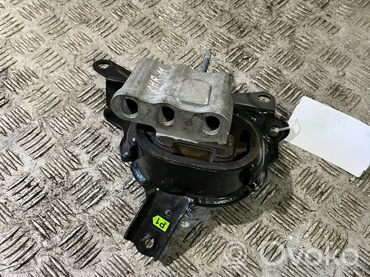 Toyota C-HR Engine mount bracket P1