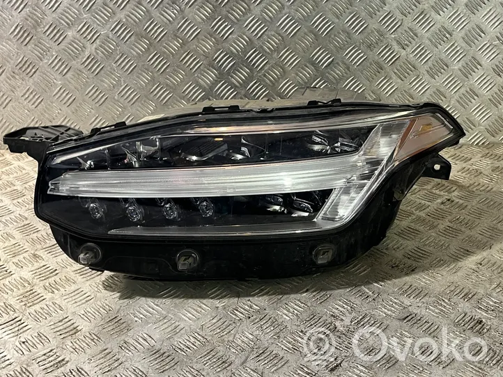 Volvo XC90 Phare frontale 31656996