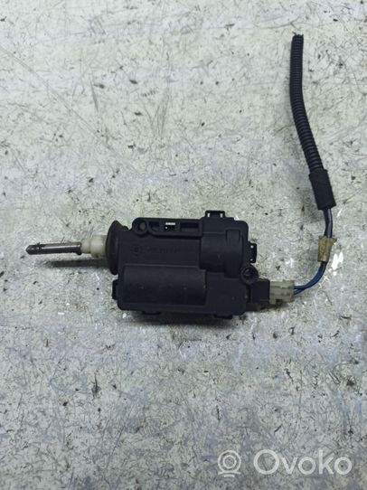 Opel Astra H Central locking motor 13158426