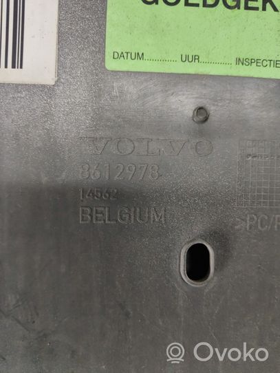 Volvo S60 Éclairage de plaque d'immatriculation 8612978