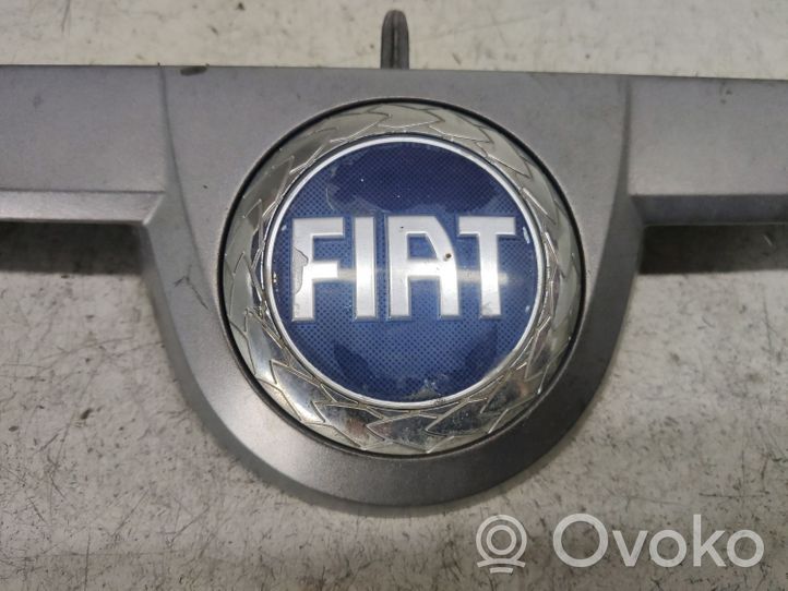 Fiat Ulysse Grille de calandre avant 