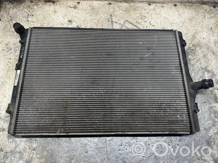 Seat Toledo III (5P) Radiateur de refroidissement 1K0121251N