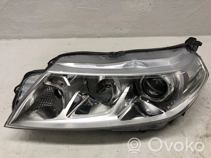 Suzuki Vitara (LY) Lampa przednia 100-18097