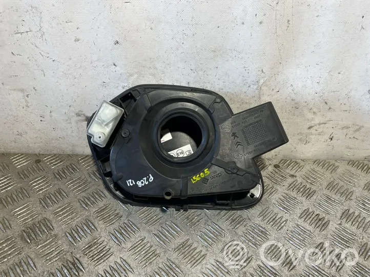 Peugeot 208 Tappo del serbatoio del carburante 9823289380