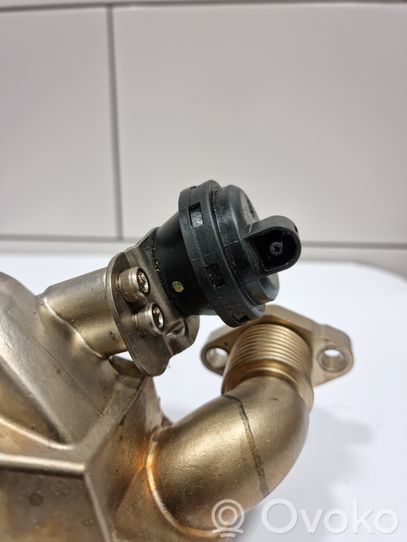 8513691 BMW 4 F36 Gran coupe EGR valve cooler, 55.00 € | RRR
