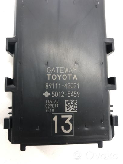 Toyota RAV 4 (XA40) Gateway valdymo modulis 8911142021