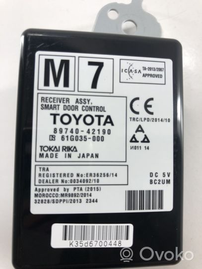 Toyota RAV 4 (XA40) Durų elektronikos valdymo blokas 8974042190