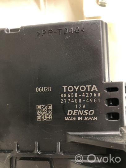 Toyota RAV 4 (XA40) Scatola climatizzatore riscaldamento abitacolo assemblata 2727008105
