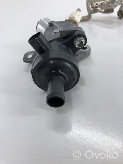 Toyota C-HR Pompe à eau de liquide de refroidissement 6F30AJ0124