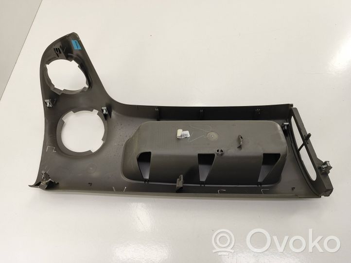 Renault Trafic III (X82) Verkleidung Armaturenbrett Cockpit Mitte 93868011