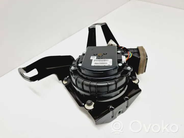 Peugeot 508 RXH Ventilateur de batterie véhicule hybride / électrique 9670033580