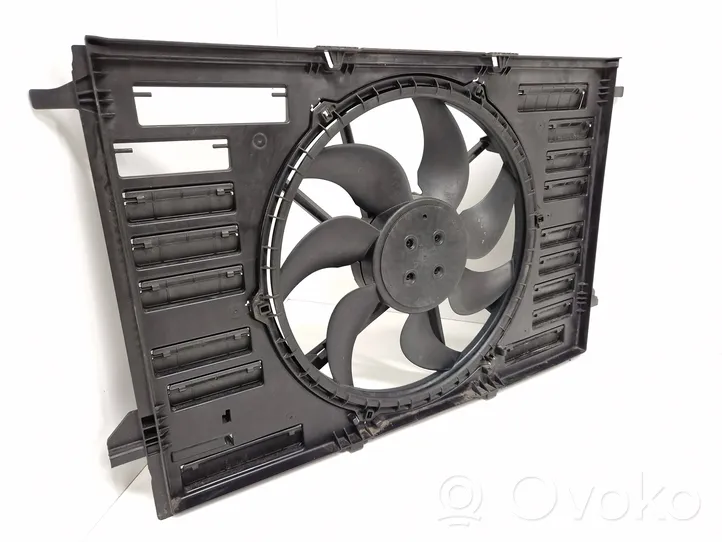 Audi A4 S4 B9 Kale ventilateur de radiateur refroidissement moteur 8W0121207