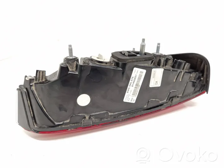 Audi A4 S4 B9 Luci posteriori del portellone del bagagliaio 8W9945076