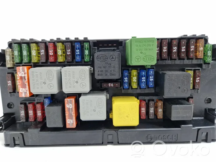 Mercedes-Benz CLS C218 X218 Module de fusibles A2129003814