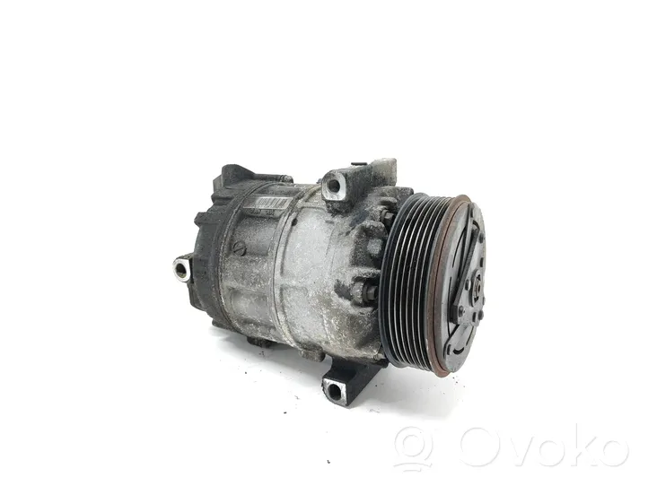 Renault Laguna III Ilmastointilaitteen kompressorin pumppu (A/C) 8200890987