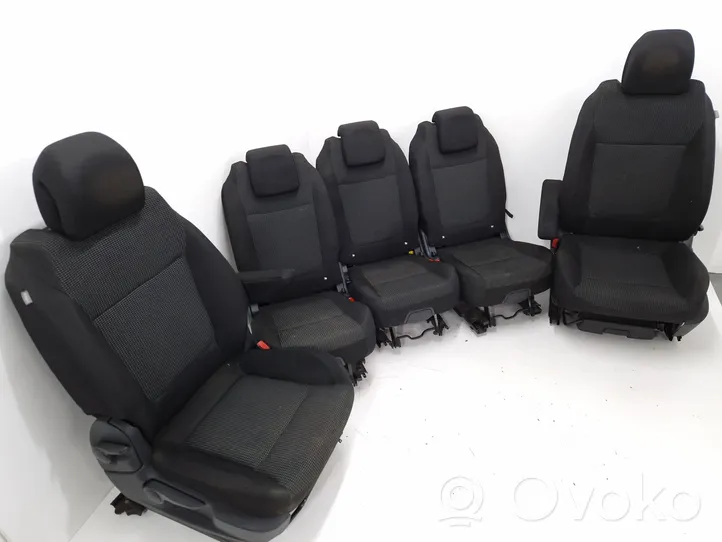 Peugeot 5008 Set interni 