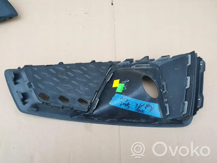 Audi A4 S4 B9 8W Mascherina inferiore del paraurti anteriore 8W0807681BA