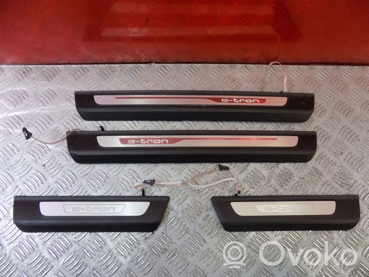 Audi Q7 4M sill trim set (inner) 4M0947418A