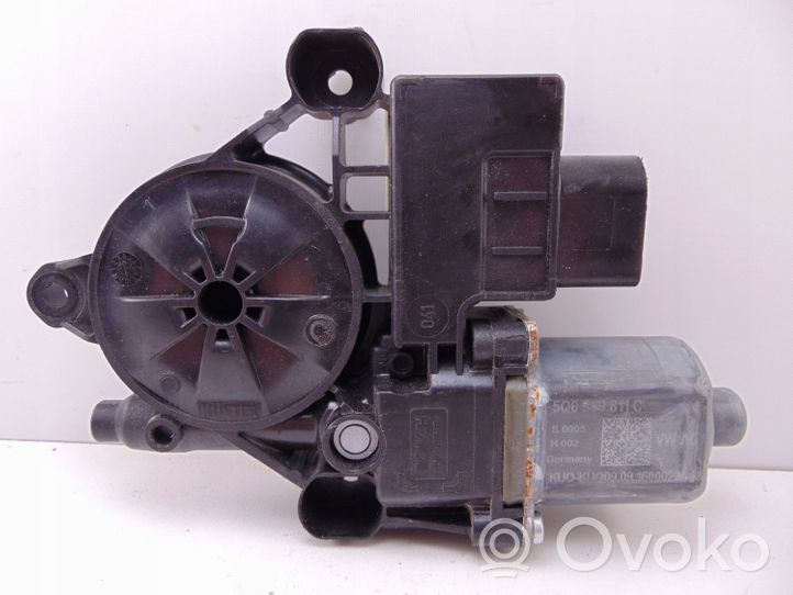 Audi A5 Motorino alzacristalli della portiera anteriore 5Q0959811C