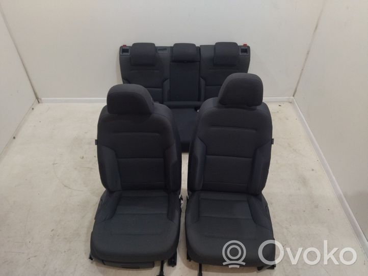 Volkswagen Golf VII Set interni 