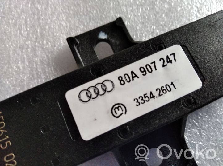 Audi Q5 SQ5 Radion pystyantenni 80A907247