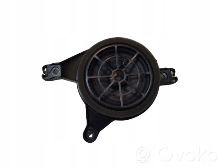 Audi Q7 4M Garsiakalbis (-iai) galinėse duryse 4M0035398D