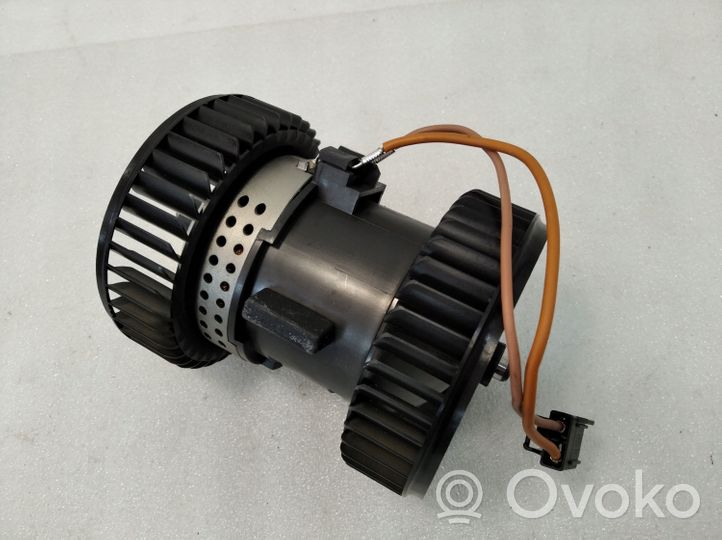 Audi Q7 4M Air flap motor/actuator 4M0820021