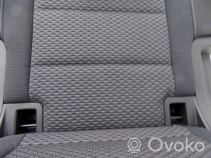 Volkswagen Touran III Kolmannen istuinrivin istuimet 5QA885305B