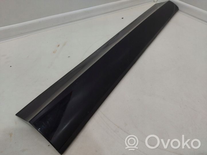 Audi Q3 8U Rivestimento della portiera anteriore (modanatura) 8U0853960F