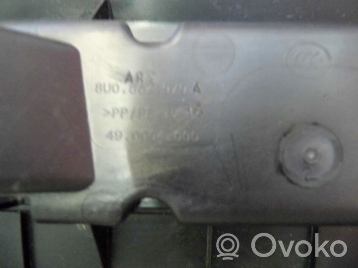 Audi Q3 8U Takaluukun alaosan verhoilu 8U0867979A