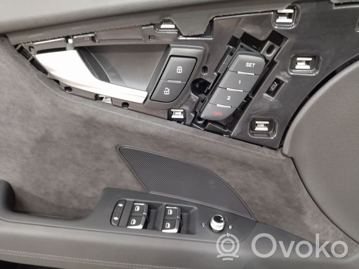 Audi A7 S7 4G Tapicerka / Komplet 4G8867021