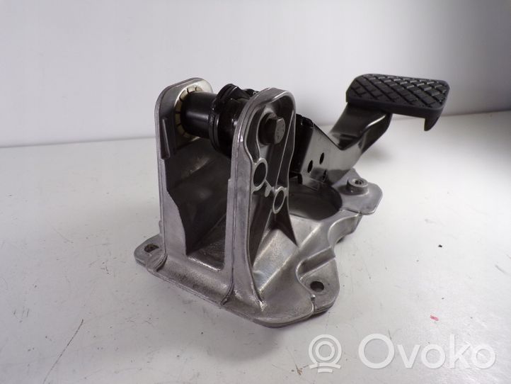 Volkswagen Eos Brake pedal 1K272117G