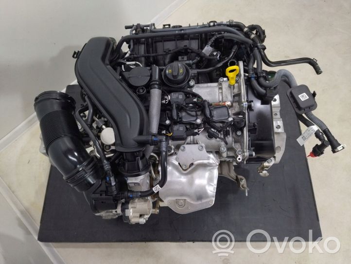Volkswagen Golf VIII Silnik / Komplet MKB