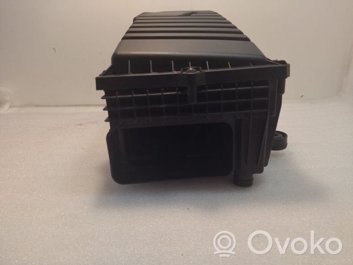 Volkswagen PASSAT B8 Obudowa filtra powietrza 3Q0129601D
