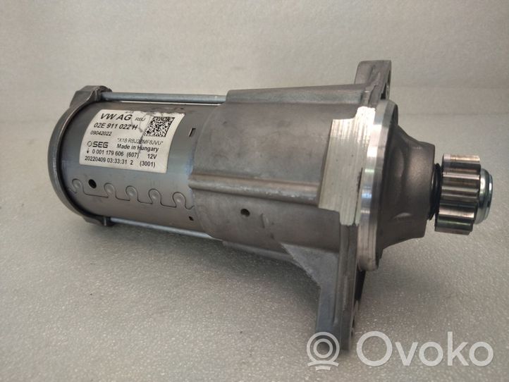 Volkswagen Golf VIII Starter motor 02E911022H