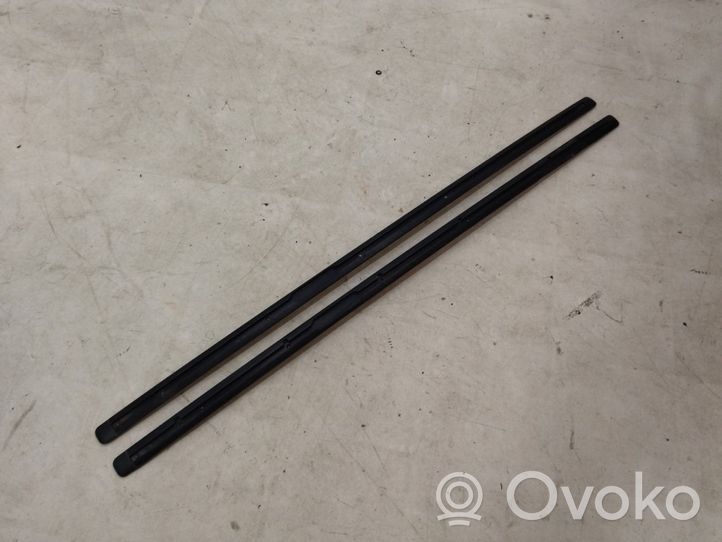 Volkswagen Touareg I Roof bar rail 7L6860183F