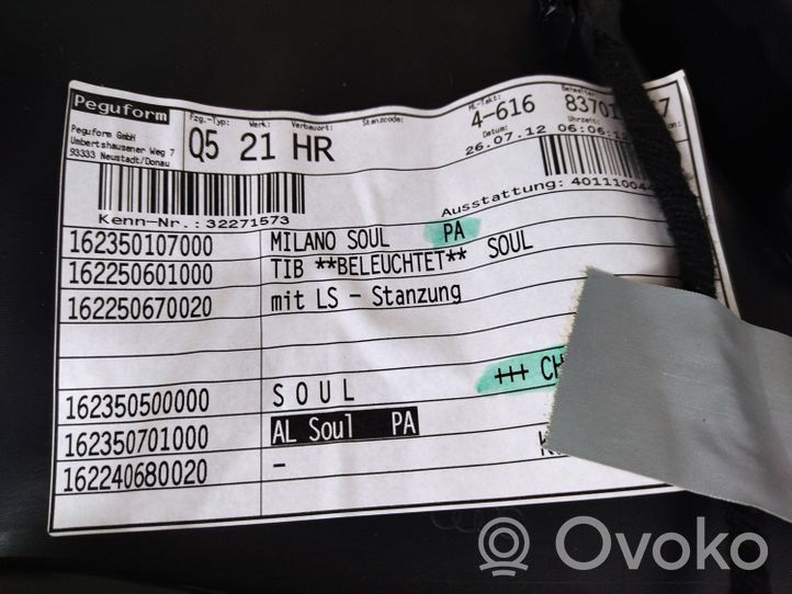 Audi Q5 SQ5 Dvidurio galinių vietų šoninis apdailos skydas 8R0