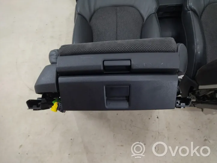 Audi A7 S7 4G Set rivestimento portellone posteriore/bagagliaio 