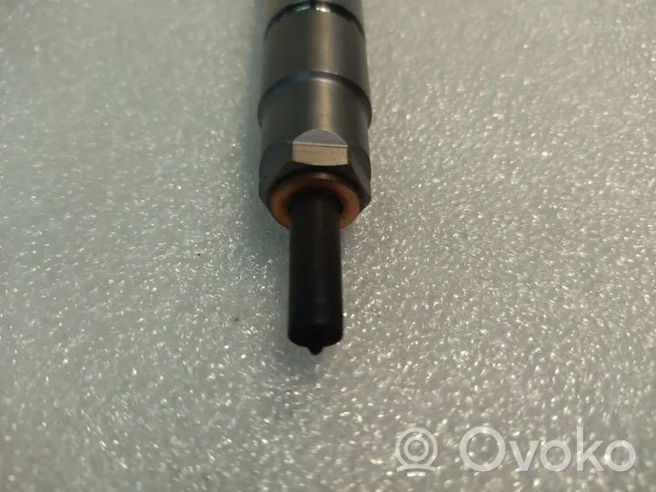 Volkswagen PASSAT B8 Injecteur de carburant 05L130277E